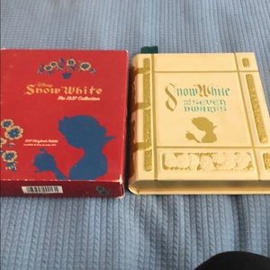 Besame Snow White eyeshadow story book